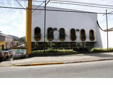 Prédio Inteiro para venda ou aluguel, 3800m² no Vila Lavínia, Mogi das Cruzes