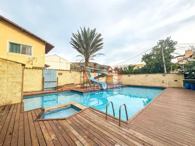 Casa Comercial com 14 Quartos à venda, 850m² no Itaipu, Niterói