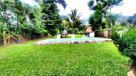 Fazenda / Sítio / Chácara com 5 Quartos à venda, 2000m² no Vale da Figueira (Ponta Negra), Maricá