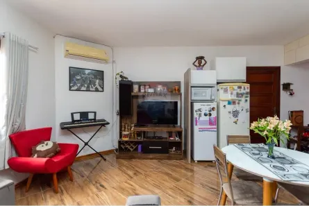 Casa de Condomínio com 2 Quartos à venda, 61m² no Pinheiro Machado, Santa Maria