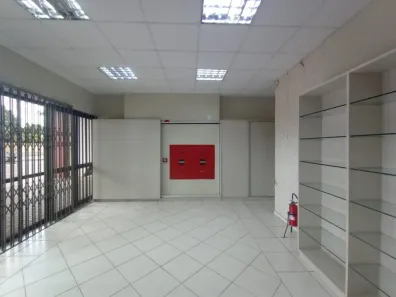 Loja / Salão / Ponto Comercial para alugar, 40m² no Bacacheri, Curitiba