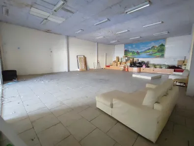 Galpão / Depósito / Armazém com 2 Quartos à venda, 218m² no Centro, Nilópolis
