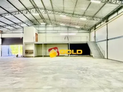 Galpão / Depósito / Armazém à venda, 1100m² no Laranjeiras, Uberlândia