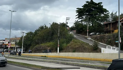 Terreno / Lote / Condomínio para alugar, 545m² no Piratininga, Niterói