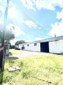 Galpão / Depósito / Armazém à venda, 610m² no São João, Santa Maria