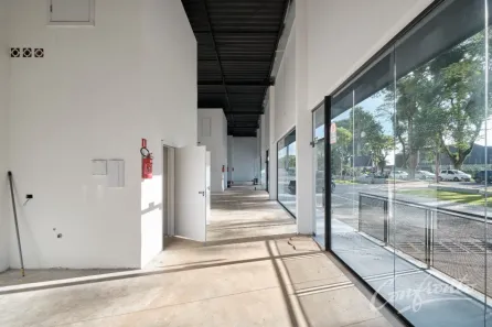 Conjunto Comercial / Sala para alugar, 33m² no Vila Izabel, Curitiba