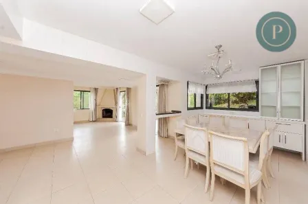 Casa de Condomínio com 4 Quartos para alugar, 280m² no Santa Cândida, Curitiba