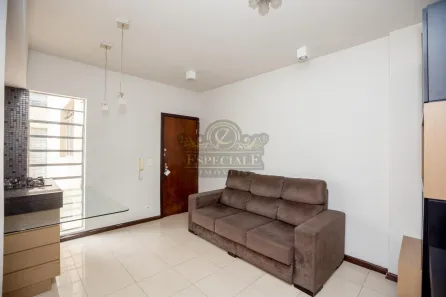 Apartamento com 2 Quartos para alugar, 52m² no Centro, Curitiba