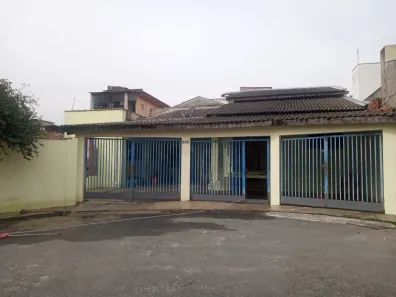 Sobrado com 4 Quartos para alugar, 180m² no Jardim São João, Salto