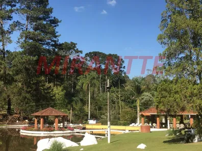Fazenda / Sítio / Chácara com 4 Quartos à venda, 900m² no , Mairinque