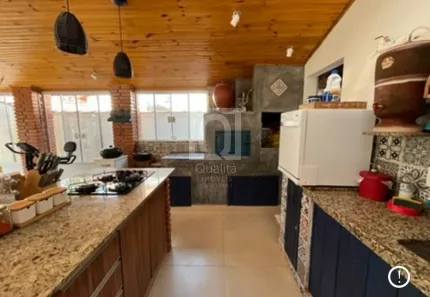 Fazenda / Sítio / Chácara com 3 Quartos à venda, 175m² no Residencial Aquarius, Araçoiaba da Serra