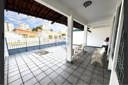 Casa com 4 Quartos à venda, 420m² no Pereira Lobo, Aracaju