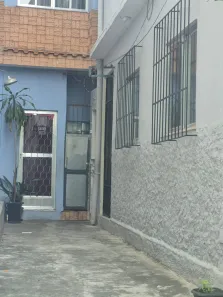 Casa com 2 Quartos para alugar, 65m² no Centro, Nilópolis