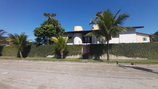 Sobrado com 5 Quartos para venda ou aluguel, 749m² no Guaiúba, Guarujá
