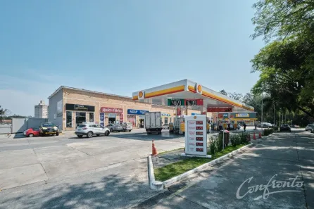 Loja / Salão / Ponto Comercial para alugar, 195m² no Campina do Siqueira, Curitiba