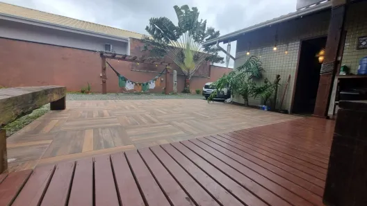 Casa com 2 Quartos para alugar, 80m² no Centro, Penha