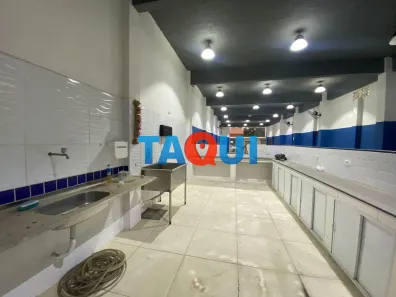 Loja / Salão / Ponto Comercial para alugar, 300m² no Jardim Esperança, Cabo Frio