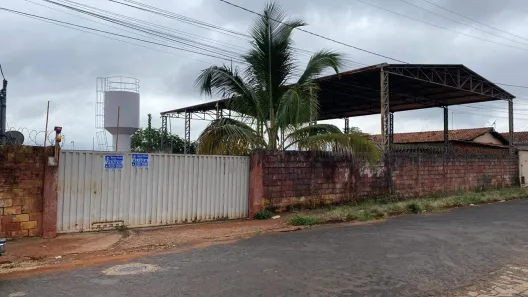 Galpão / Depósito / Armazém à venda, 450m² no Jardim Imperador, Uberaba