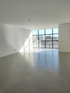 Conjunto Comercial / Sala para alugar, 56m² no Aterrado, Volta Redonda