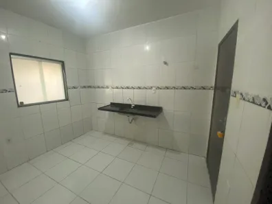 Casa com 3 Quartos para alugar, 77m² no Serrotão, Campina Grande
