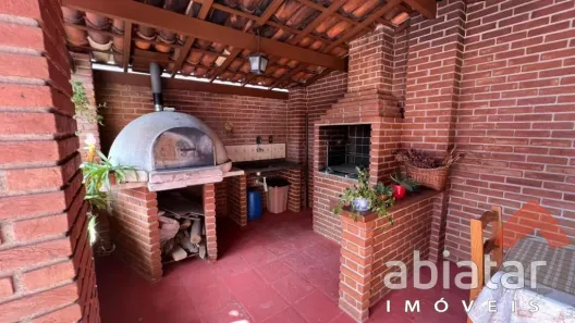 Casa Comercial com 3 Quartos para venda ou aluguel, 250m² no Jardim Bontempo, Taboão da Serra