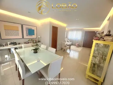 Sobrado com 4 Quartos à venda, 270m² no Morada da Colina, Resende