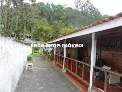 Fazenda / Sítio / Chácara com 5 Quartos à venda, 225m² no Quarta Divisão, Ribeirão Pires