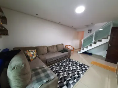 Sobrado com 3 Quartos à venda, 189m² no Taboão, Diadema