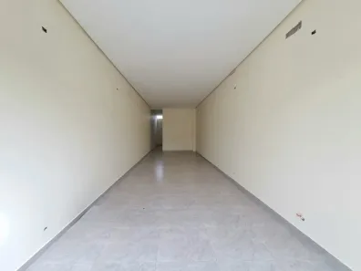 Loja / Salão / Ponto Comercial para alugar, 80m² no Vila Shangri-La, Apucarana