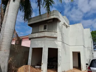 Conjunto Comercial / Sala com 3 Quartos para alugar, 329m² no Vila José Bonifácio, Araraquara