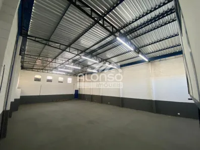 Galpão / Depósito / Armazém para venda ou aluguel, 350m² no Parque Laguna, Taboão da Serra
