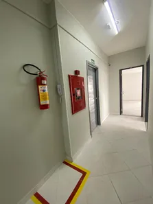 Prédio Inteiro para alugar, 24m² no Chácaras Arcampo, Duque de Caxias