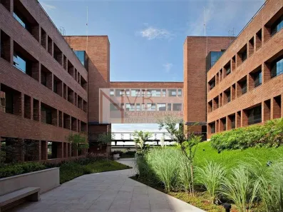 Conjunto Comercial / Sala para alugar, 82m² no Jardim Lambreta, Cotia