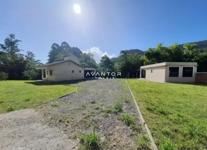 Fazenda / Sítio / Chácara com 3 Quartos à venda, 171m² no Palma, Santa Maria