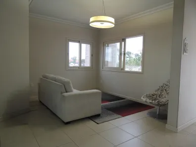 Casa com 4 Quartos para alugar, 336m² no Comerciário, Criciúma