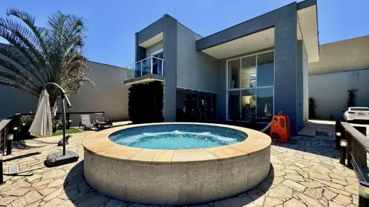 Casa com 3 Quartos à venda, 202m² no Jardim Shangri-Lá, Atibaia