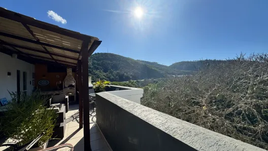 Cobertura com 3 Quartos à venda, 140m² no Itaipava, Petrópolis
