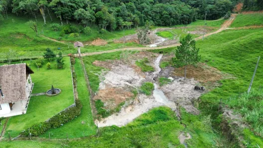 Fazenda / Sítio / Chácara com 2 Quartos à venda, 65000m² no , Águas Mornas