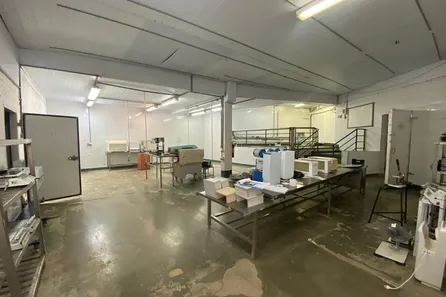 Galpão / Depósito / Armazém para venda ou aluguel, 2276m² no Centro (São João Novo), São Roque