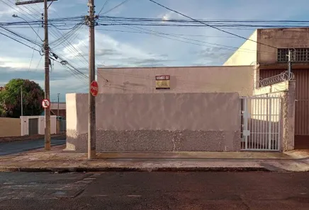 Loja / Salão / Ponto Comercial com 1 Quarto à venda, 160m² no Vila São Vicente, Uberaba