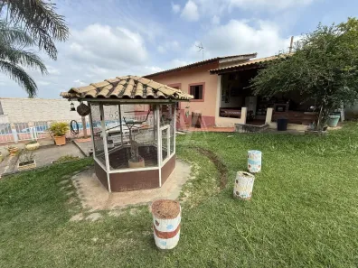 Fazenda / Sítio / Chácara com 6 Quartos à venda, 345m² no Jundiaquara, Araçoiaba da Serra