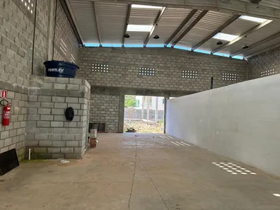 Galpão / Depósito / Armazém para alugar, 100m² no Arembepe (Abrantes), Camaçari