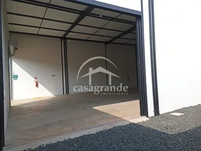 Galpão / Depósito / Armazém à venda, 340m² no Novo Mundo, Uberlândia