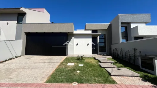 Casa de Condomínio com 3 Quartos para alugar, 137m² no Jardim Bela Itália, Cambé