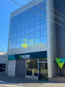 Conjunto Comercial / Sala para alugar, 47m² no Aterrado, Volta Redonda