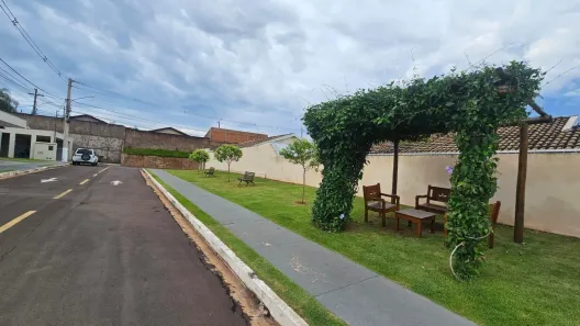 Casa de Condomínio com 2 Quartos à venda, 65m² no Morada Verde, Campo Grande