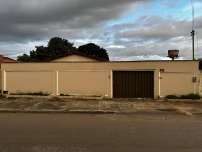 Casa com 3 Quartos à venda, 230m² no Setor Sul, Trindade