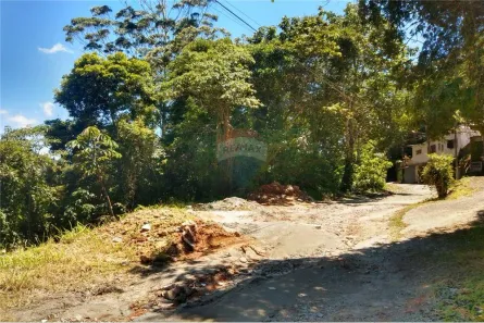 Terreno / Lote / Condomínio à venda, 922m² no Quitandinha, Petrópolis