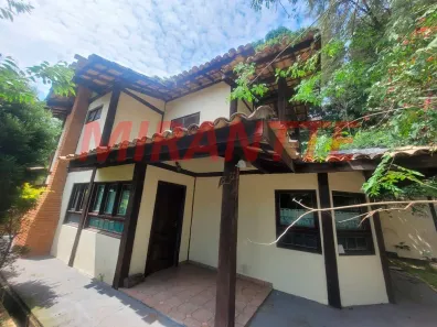 Sobrado com 3 Quartos à venda, 250m² no Caraguatá, Mairiporã