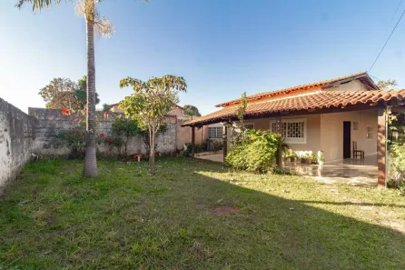 Casa com 4 Quartos à venda, 283m² no Região dos Lagos, Brasília